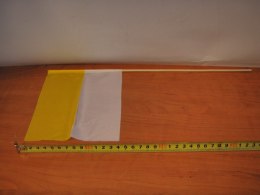 Flaga materiał żółto-biała 25szt. PAPIESKA 8520