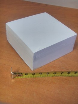 Karteczki klejone białe 83 x 83 x 35 mm 2742